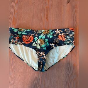Prana Atlantic Camelia swim bottom Medium